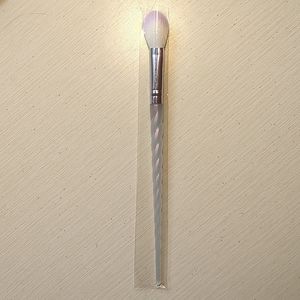 SLMISSGLAM Flat Brush